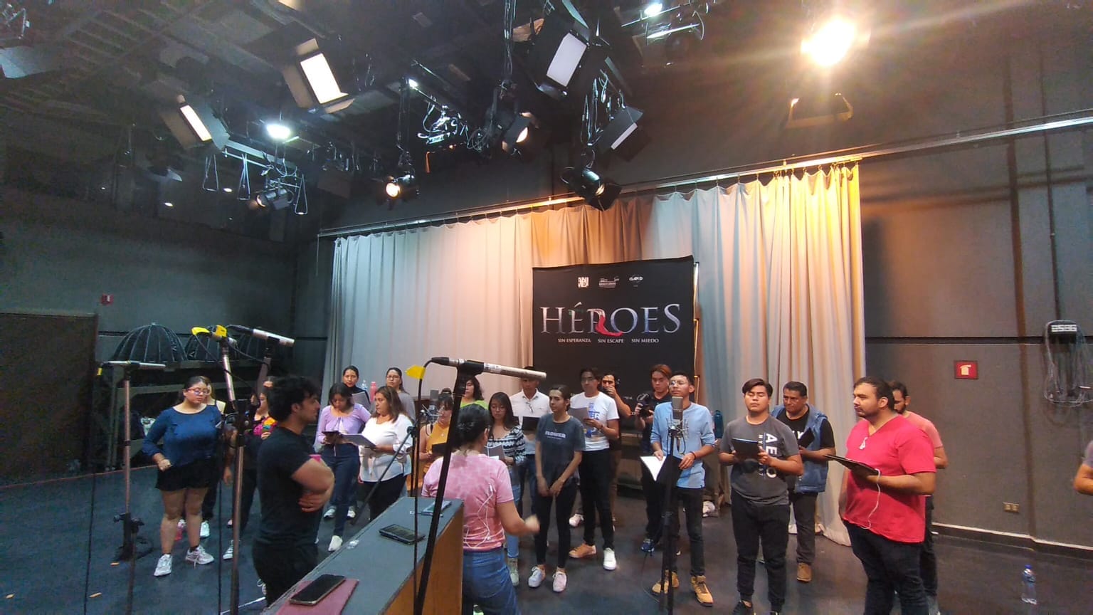 Grabación del Soundtrack de Héroes, la película, de Ricardo Arnaiz, 2023.06.30